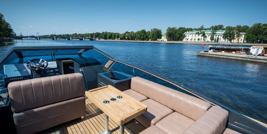 Velvette 33 Intelligent