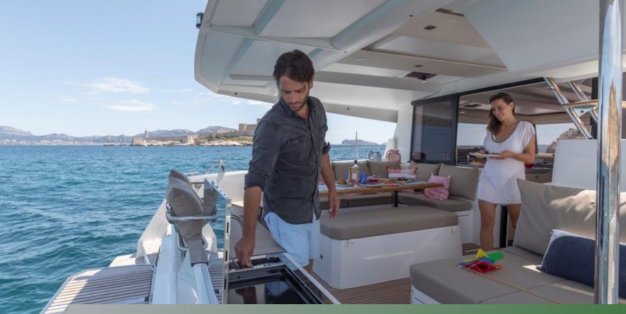 Fountaine Pajot Astréa 42