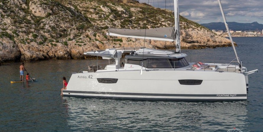 Fountaine Pajot Astréa 42
