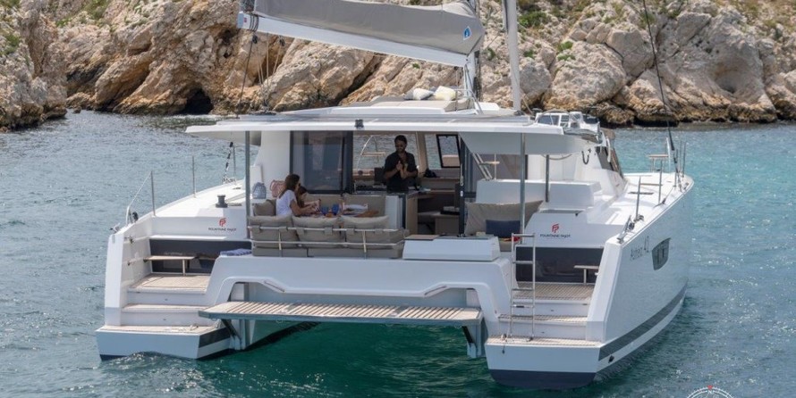 Fountaine Pajot Astréa 42