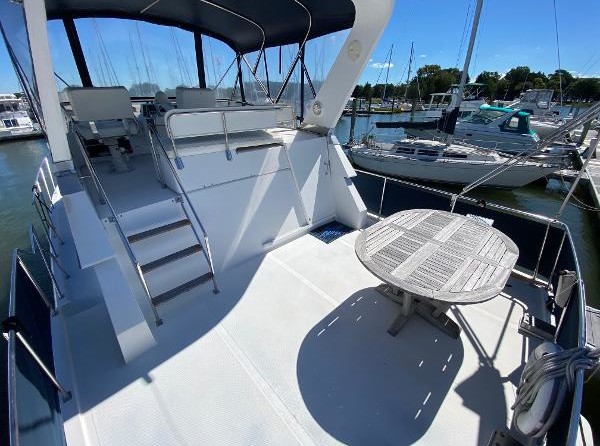 Ocean Alexander 390 Sundeck