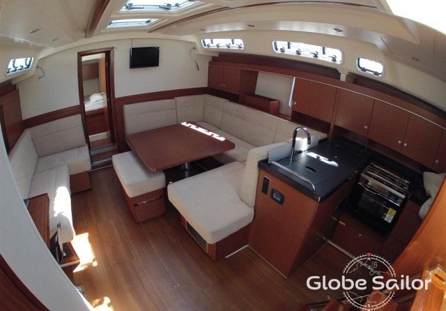 Hanse 445