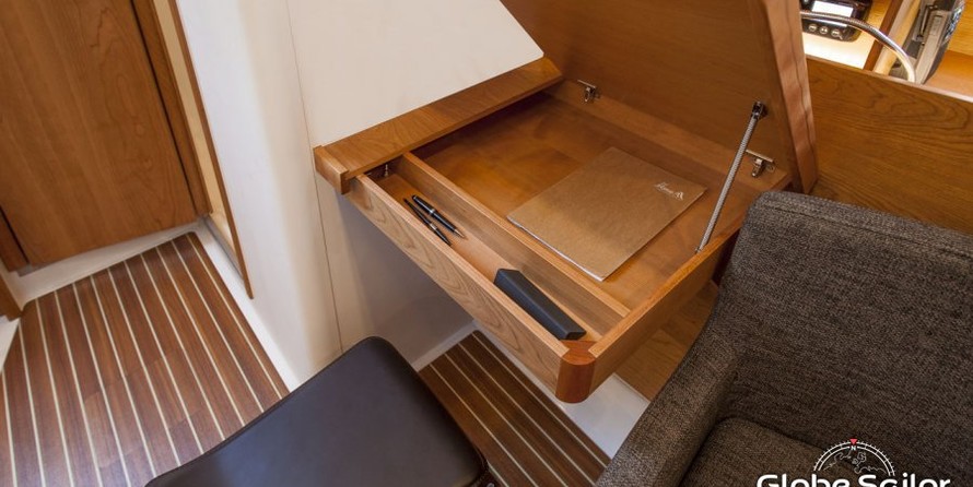 Hanse 445
