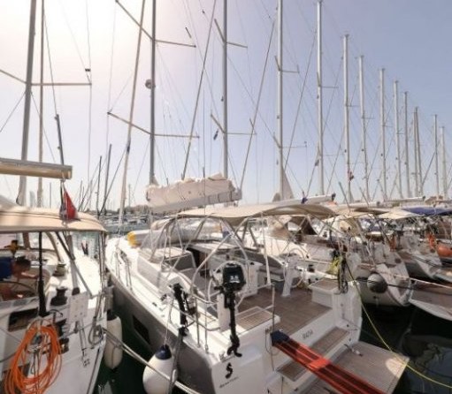 Beneteau Oceanis 46.1