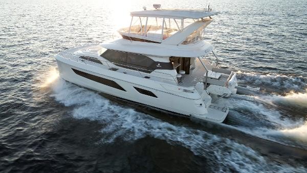Aquila 44 Yacht