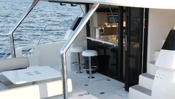 Aquila 44 Yacht
