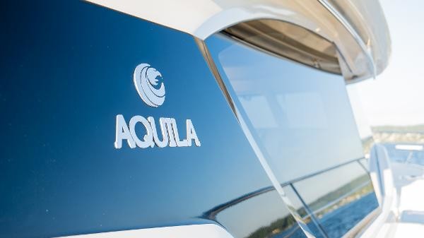 Aquila 44 Yacht