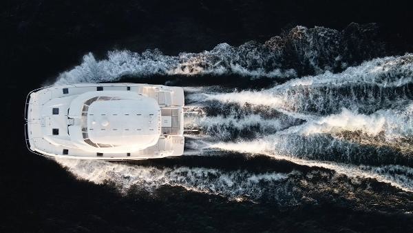 Aquila 44 Yacht