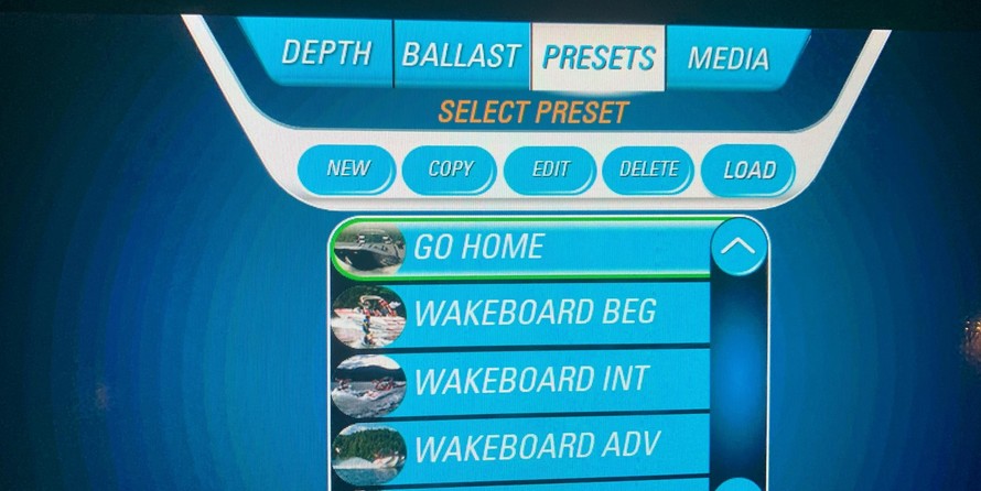 Malibu Wakesetter 22 MXZ