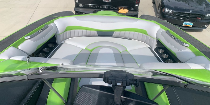 Malibu Wakesetter 22 MXZ