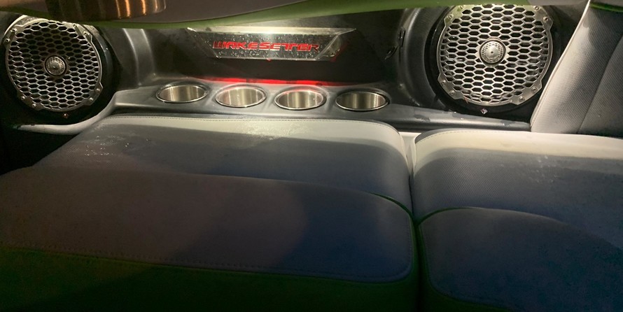 Malibu Wakesetter 22 MXZ