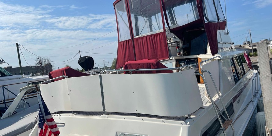 Silverton 40 Motor Yacht