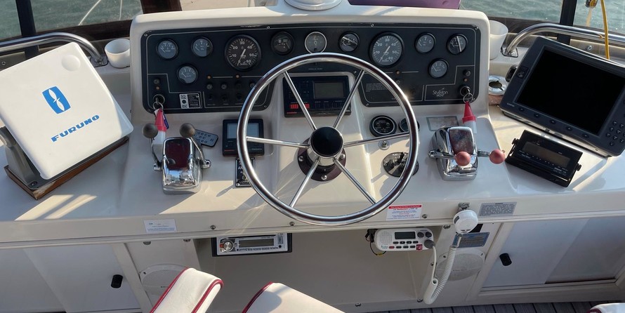 Silverton 40 Motor Yacht