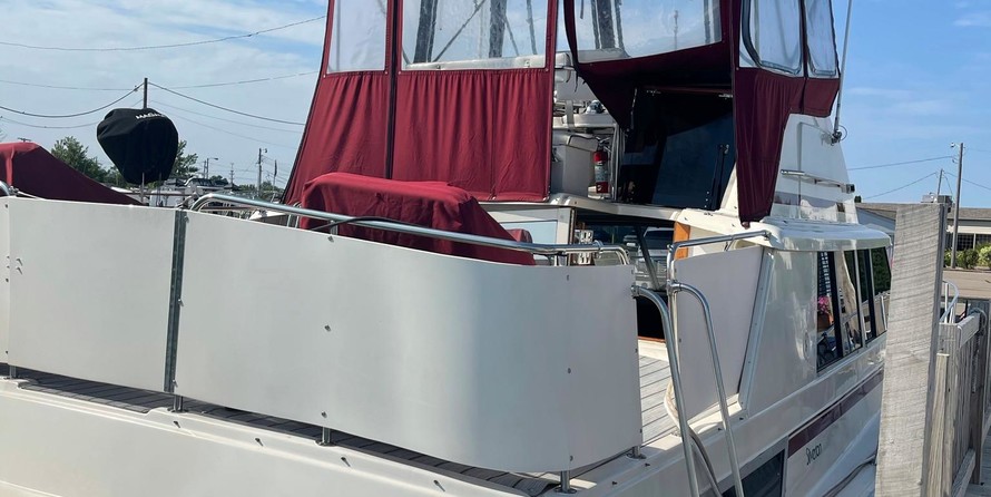 Silverton 40 Motor Yacht