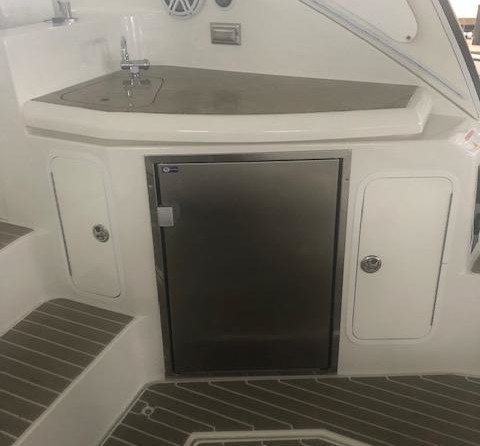 Cruisers Yachts 460 Express