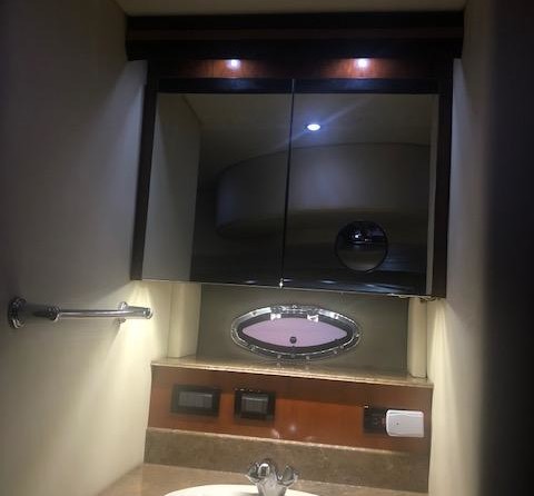 Cruisers Yachts 460 Express