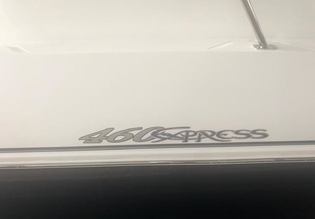 Cruisers Yachts 460 Express