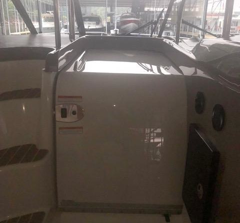 Cruisers Yachts 460 Express