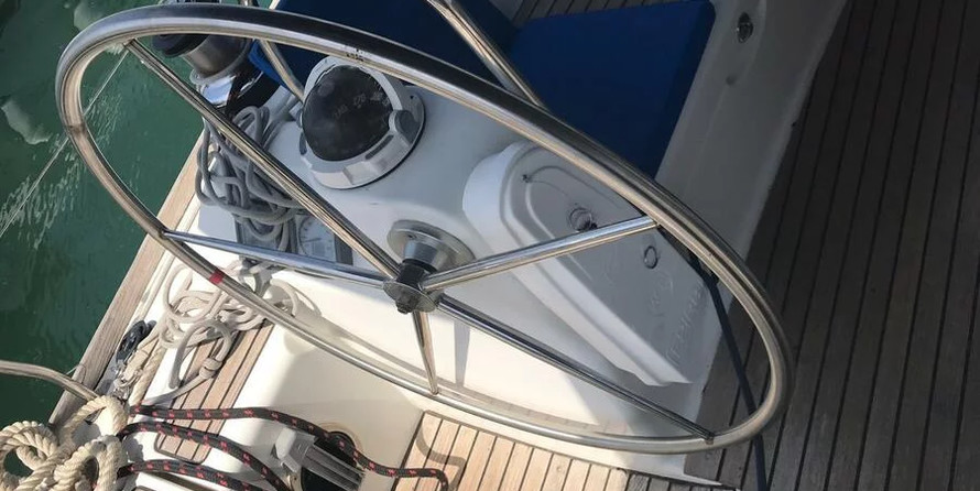 Oceanis 43
