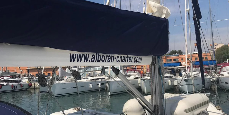 Oceanis 43