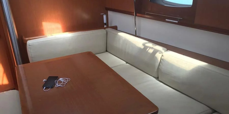 Oceanis 43