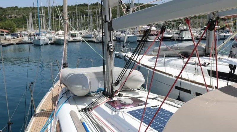 Sun Odyssey 33i