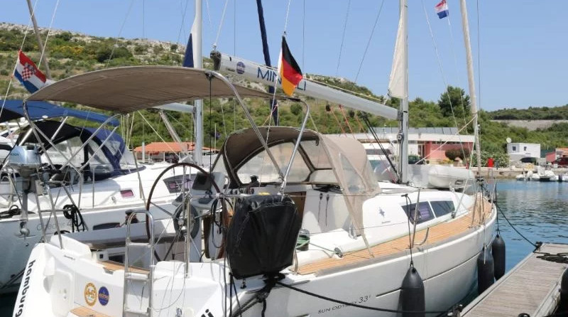 Sun Odyssey 33i