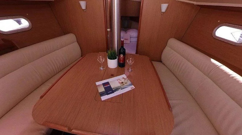 Jeanneau Sun Odyssey 32i