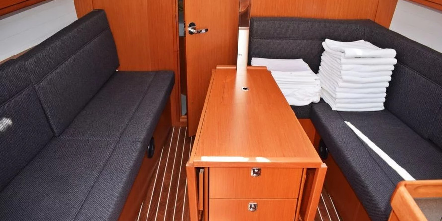 Bavaria Cruiser 34 - 2 cab.