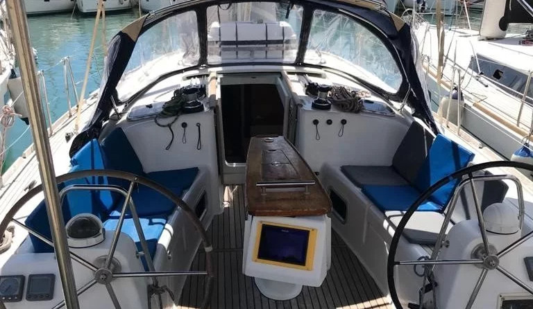 Oceanis 43