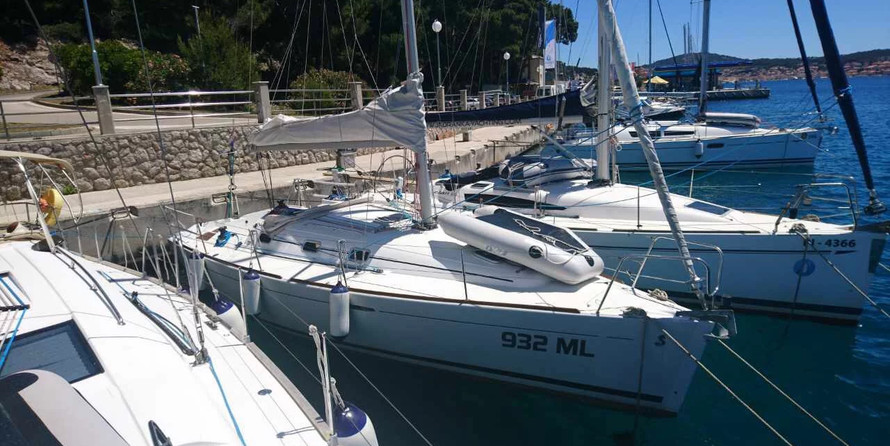 Beneteau First 31.7