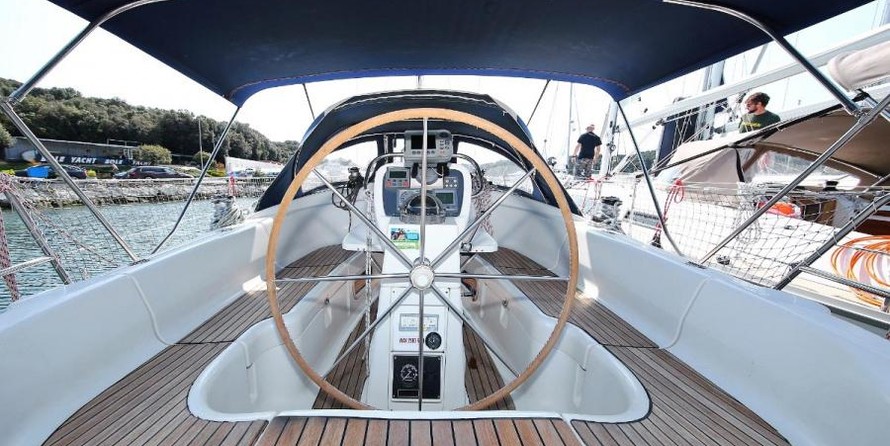 Bavaria 38