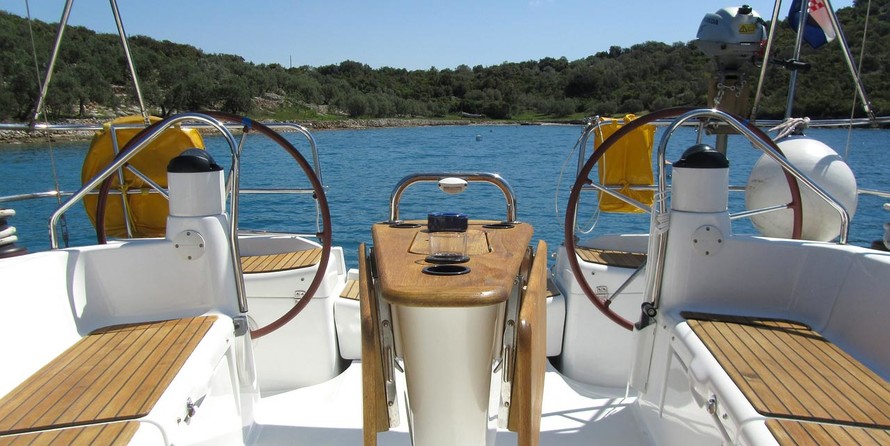 Sun Odyssey 42i