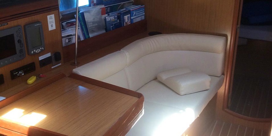 Sun Odyssey 42i