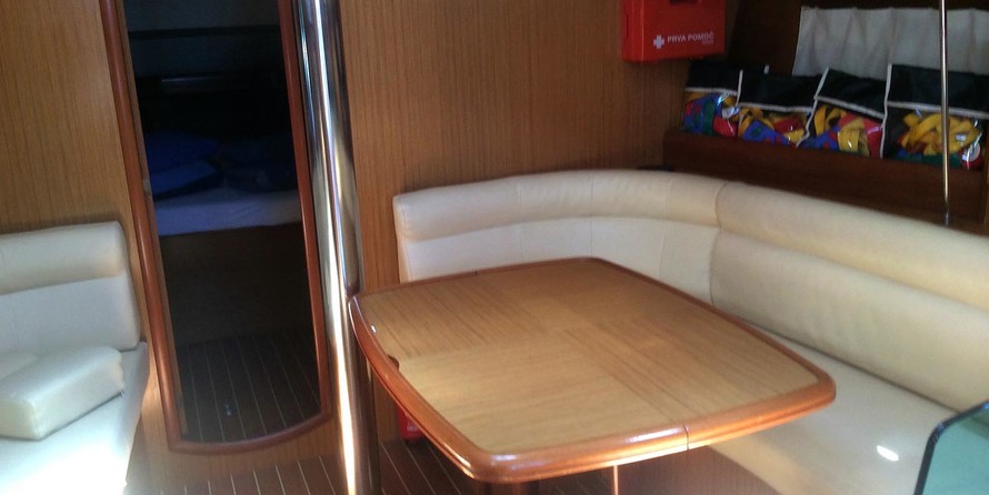 Sun Odyssey 42i