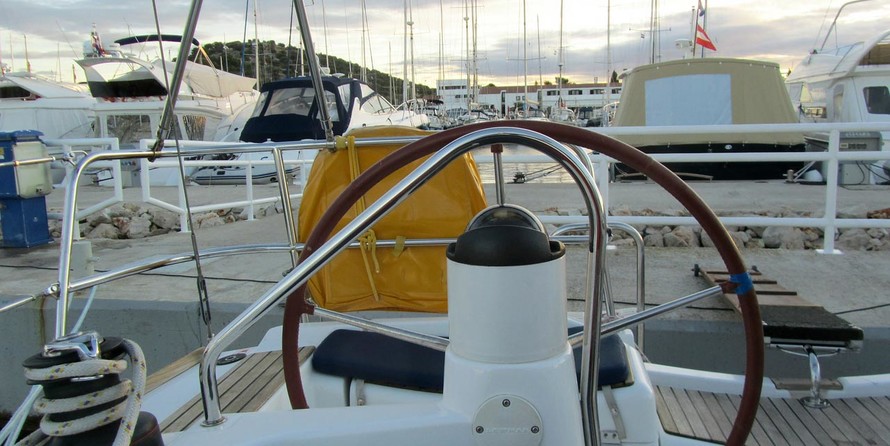 Sun Odyssey 42i