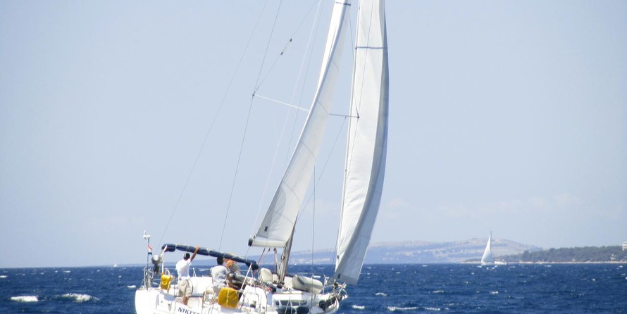 Sun Odyssey 42i