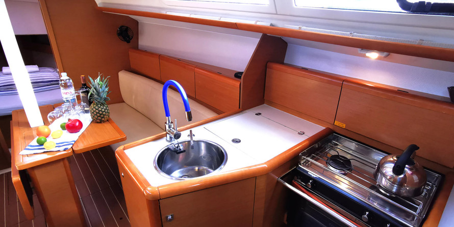 Sun Odyssey 33i
