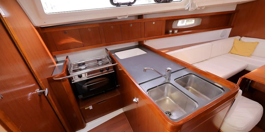 Beneteau Oceanis 34