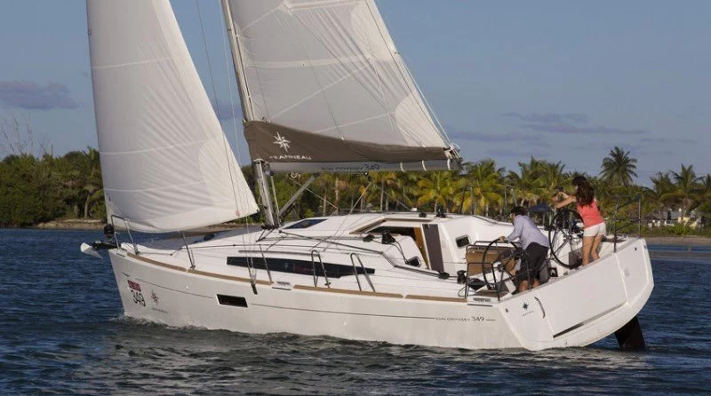 Sun Odyssey 349 - 2 cab.