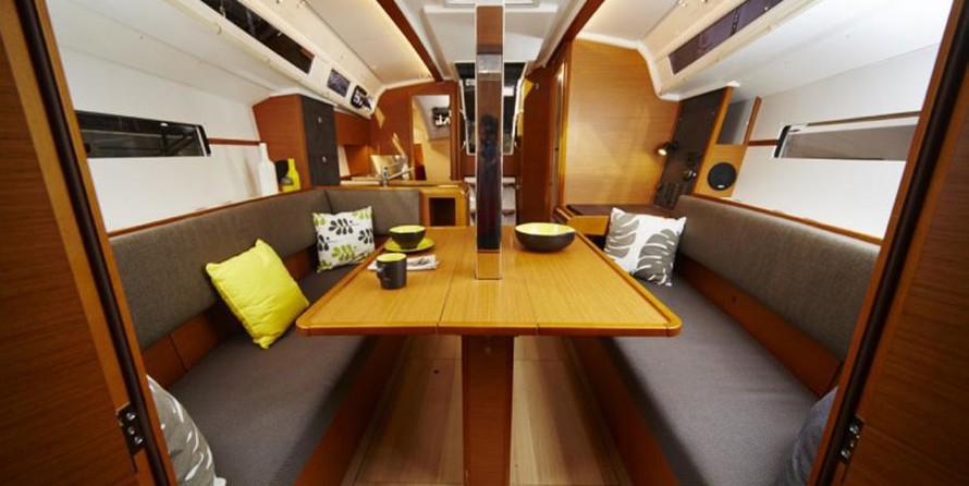 Sun Odyssey 349 - 2 cab.