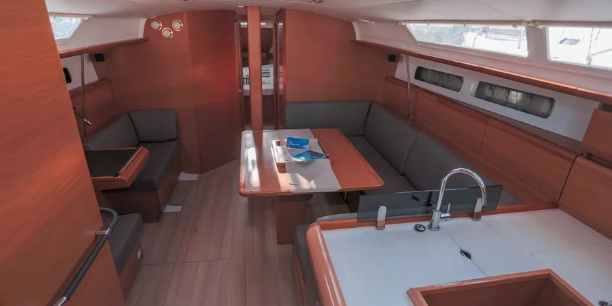 Sun Odyssey 439