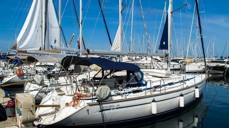 Bavaria 44