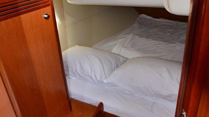 Beneteau Oceanis 37