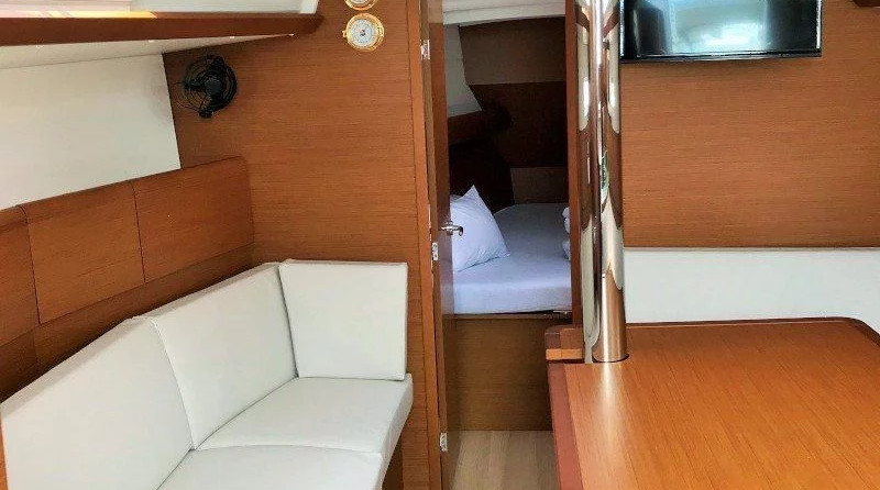 Jeanneau Sun Odyssey 389