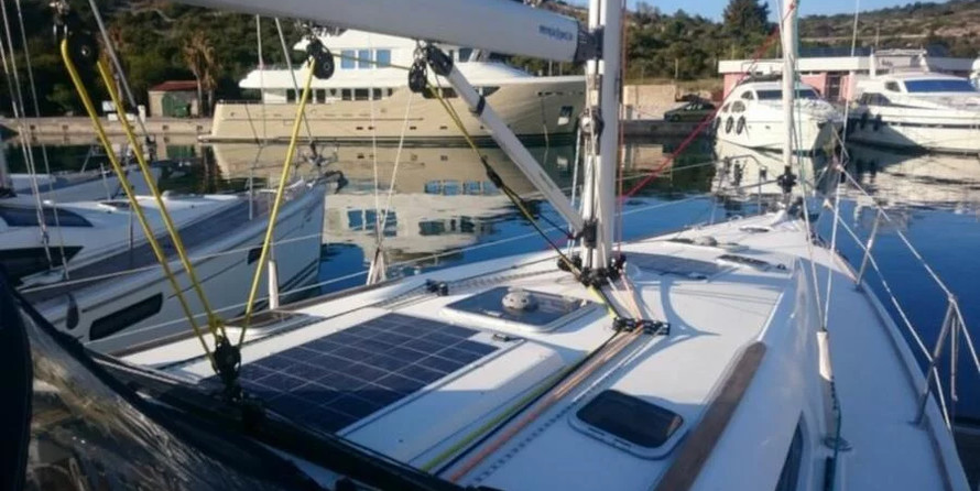 Sun Odyssey 42i