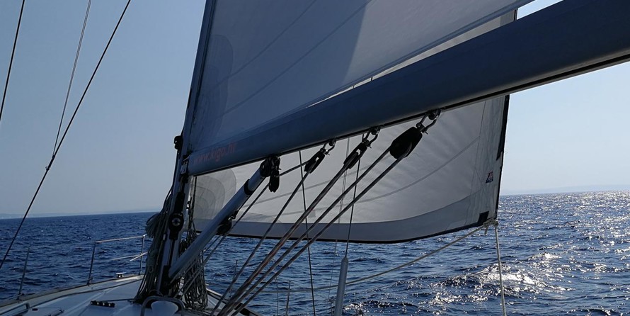 Bavaria 44