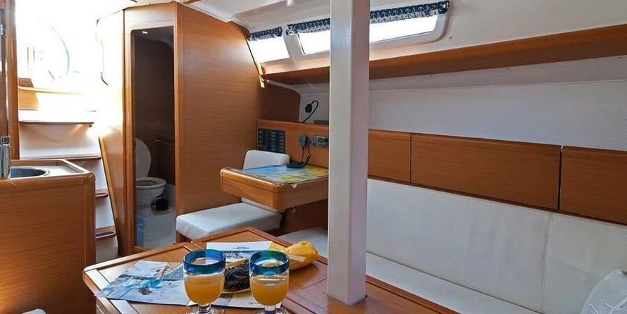 Sun Odyssey 33i