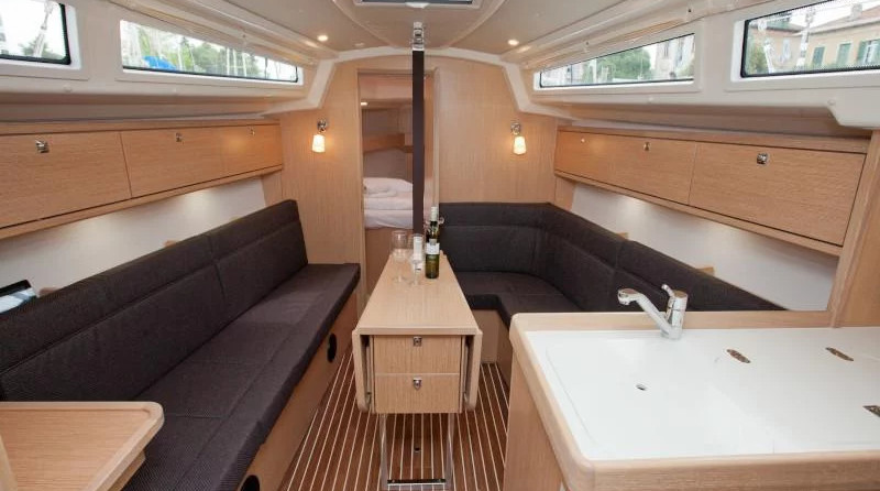 Bavaria Cruiser 34 Style