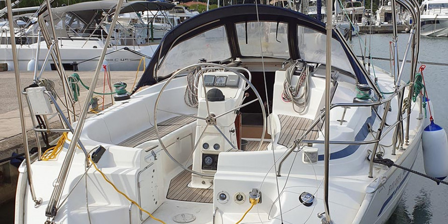 Bavaria 38